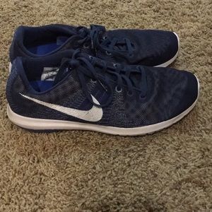 Men’s Nike athletic shoes